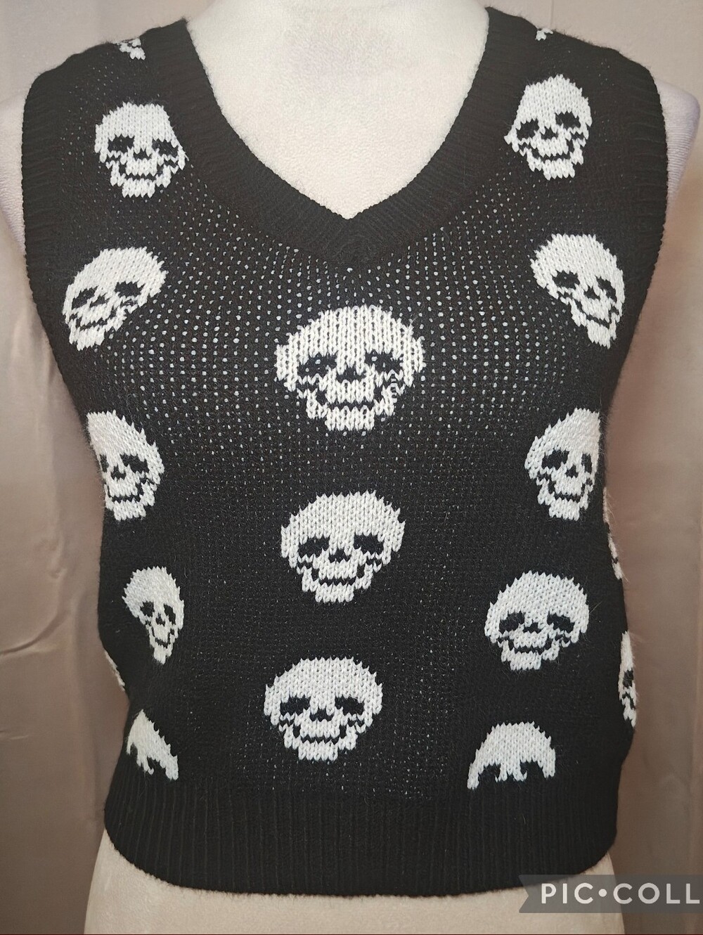 🖤💀Y2K ALT/GOTH SKULL SWEATER VES💀🖤